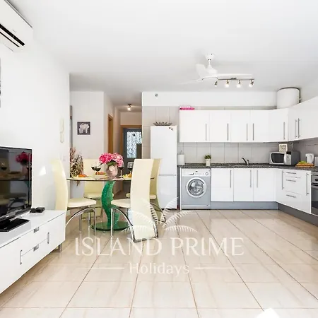 Apartment 4x Bedrooms Poolside In Amarilla Golf